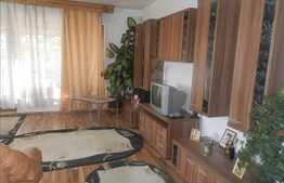 Casa ta de la tara, dar aproape de oras!