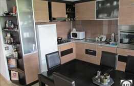 De vanzare 2 camere decomandat, 65 mp, zona strazii Alverna, 2 locuri de parcare