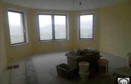 Casa individuala, 283 mp utili, 300 mp de teren! Zona de case!