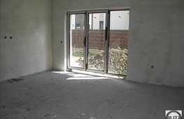 Duplex de vanzare, semifinisat! 5 camere! 120 mp! 249 mp de teren! Zona de case!