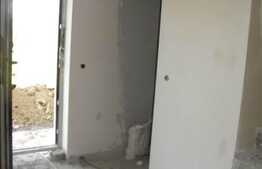 Duplex de vanzare, semifinisat! 5 camere! 120 mp! 249 mp de teren! Zona de case!