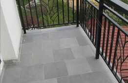 Apartament 2 camere de vanzare, 55 mp utili, zona Sf. Ioan, cu boxa si parcare