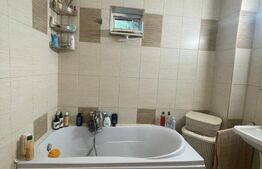 Se vinde Apartament cu doua garaje la casa - in EXCLUSIVITATE