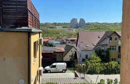 Se vinde Apartament cu doua garaje la casa - in EXCLUSIVITATE
