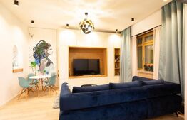 Casa la curte comuna, 3 camere, tavan înalt și terasă – zona Scala Center