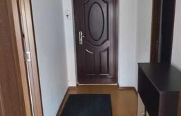 Apartament 2 camere, 43 mp, semidecomandat, etaj intermediar, zona Porii