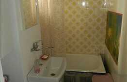 Apartament cu 3 camere de vanzare in zona Mehedinti