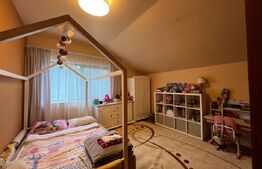 Casa de vanzare, 4 camere, 153,50 mp, zona Transylvania College 