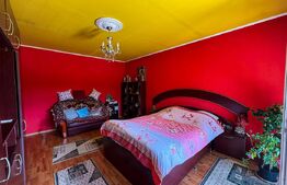 Casă înșiruită de 204 mp, complet mobilată și utilată, garaj, curte și 4 locuri 