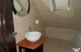 Triplex de 84 mp, 3 camere, 50 mp de teren! Zona usor accesibila!