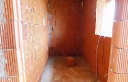 De vanzare duplex cu 5 camere, 109 mp, teren de 170 mp! Zona usor accesibila!