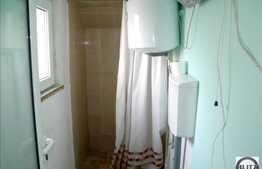 Apartament 1 camera situat in imobil tip casa, curte comuna