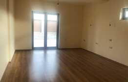 Casa individuala, 4 camere, 170 mp, teren de 1300 mp! Zona de case!