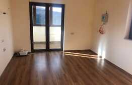 Casa individuala, 4 camere, 170 mp, teren de 1300 mp! Zona de case!