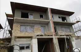 Vanzare duplex, 162 mp, 342 mp teren, zona linistita