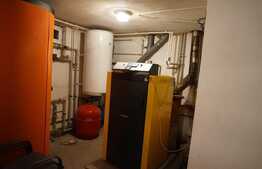 Casa individuala, 4 camere, 180 mp, teren de 1000 mp! Zona de case!