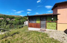 Casa individuala 70 mp, teren 926 mp, in Gădălin, Comuna Jucu