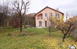 Inchiriere casa individuala, 280 mp utili, 850 mp teren, zona de case si vile