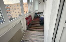 Apartament de vanzare, 3 camere - Sacele