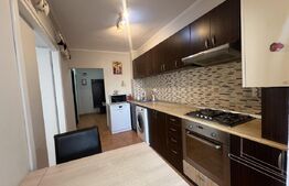 Apartament 3 camere, 60 mp, parcare, zona Sesul de Sus