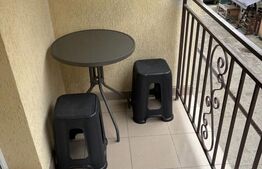 Apartament semidecomandat cu 3 camere, 60 mp, garaj, zona Porii