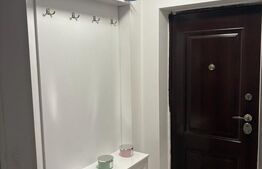 Apartament semidecomandat cu 3 camere, 60 mp, garaj, zona Porii