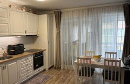 Apartament semidecomandat cu 3 camere, 60 mp, garaj, zona Porii