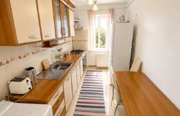 Apartament cu 1 cameră decomandată, 40 mp,  balcon 7 mp, zona Parcul Colina