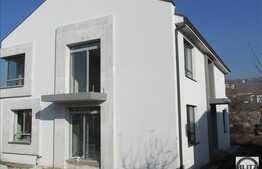 Vanzare duplex, 105 mp utili, 300 mp teren, zona rezidentiala de case si vile