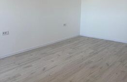 Apartament 2 camere + balcon, zona Tractorul