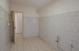 Apartament 2 camere, etaj 4, zona centrală, Făgăraș – nemobilat, de renovat