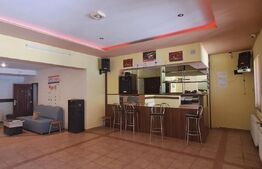 Magazin sătesc cu terasă, centrul satului Feldioara– priveliște Munții Făgăraș