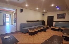 Magazin sătesc cu terasă, centrul satului Feldioara– priveliște Munții Făgăraș