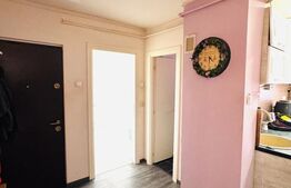 Apartament 2 camere, decomandat, etaj intermediar de vanzare