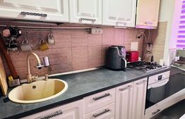 Apartament 2 camere, decomandat, etaj intermediar de vanzare