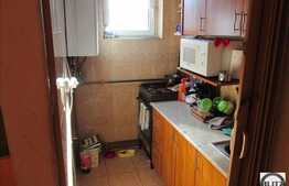 De vanzare apartament cu 3 camere, zona strazii Alverna, 45 mp utili