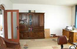 Casa cu 11 camere de inchiriat situat la 7 minute de Piata Cipariu!