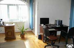 Casa cu 11 camere de inchiriat situat la 7 minute de Piata Cipariu!