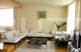 Vanzare casa individuala 419 mp utili, cu piscina, foisor, gradina amenajata