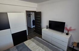 Apartament 2 camere decomandat, terasa 27 mp, 2 parcari, zona Terra