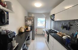 Apartament cu 2 camere, 2 parcari, curte+foisor