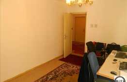 3 camere de vanzare 70 mp utili, etaj intermediar. Boxa la subsol inclusa!