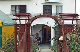 Casa, 720 mp pentru pensiune sau sediu de firma!