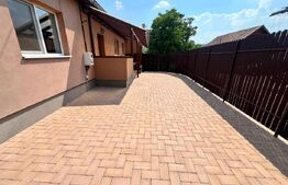 Casă cu 2 camere, 80 mp, curte 120 mp, 3 parcări | Baciu