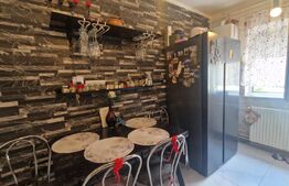Apartament 4 camere lux Codlea, etaj intermediar, mobilat, parcare si pivnita
