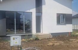 Casa cu toate utilitatiile, 4 camere, 2 bai, 470 m teren - Sanpetru Finalizata 