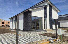 Casa cu toate utilitatiile, 4 camere, 2 bai, 470 m teren - Intabulata 