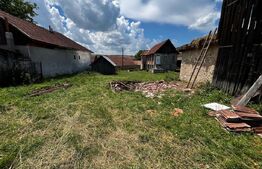 Casă tradițională, teren 2.043 mp zona Aghiresu