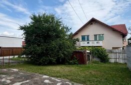 Apartament 3 camere, 95 mp, decomandat, cu curte, Andrei Muresanu