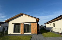 Casa individuala de închiriat in zona Emerson, 90 mp, curtea 355 mp 